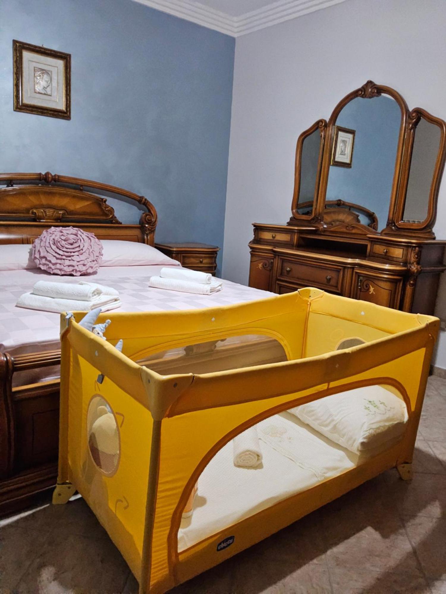 Al Cortile Del Pozzo Apartman Delia Kültér fotó
