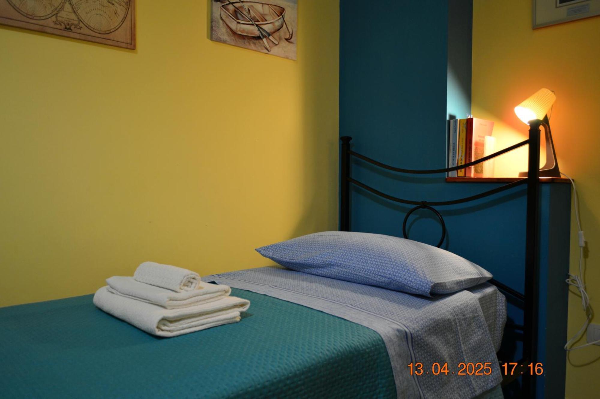 Al Cortile Del Pozzo Apartman Delia Kültér fotó